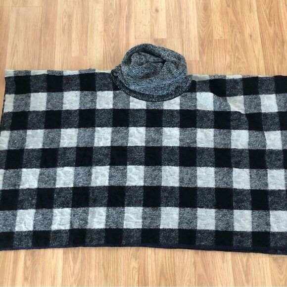 Anthropologie Poncho Wool Blend Wintertide Reversible Cowl Neck - Picture 11 of 11